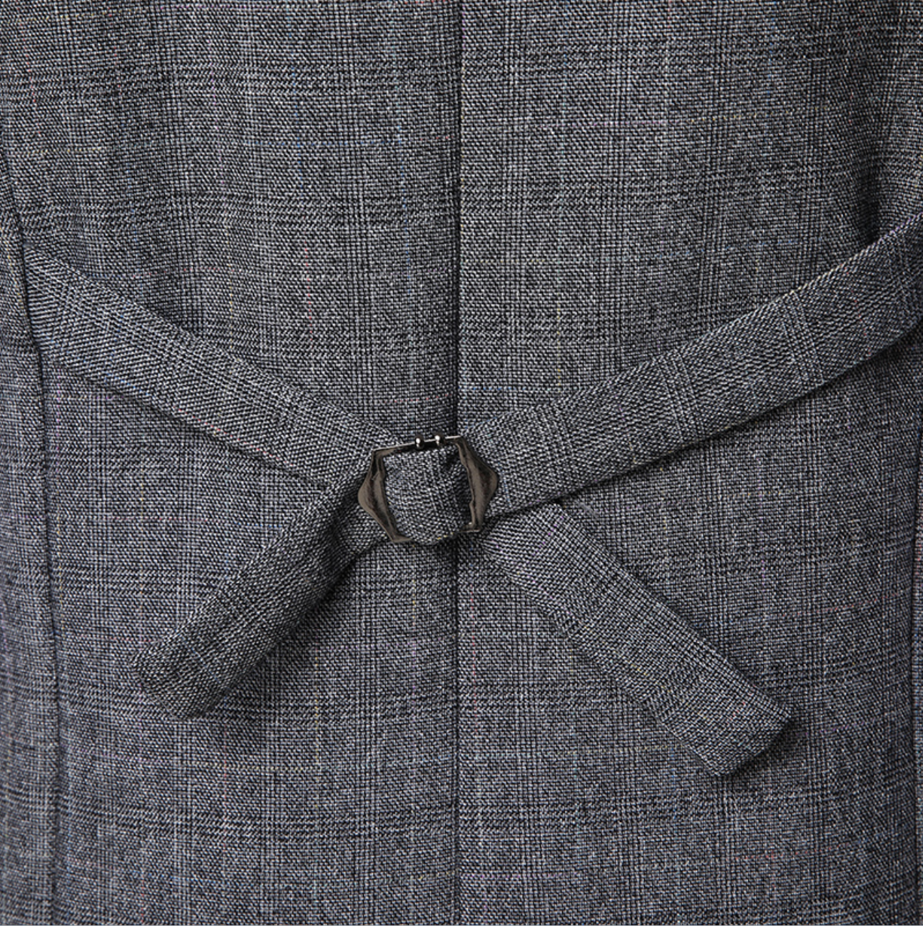 3-PIECE SUIT